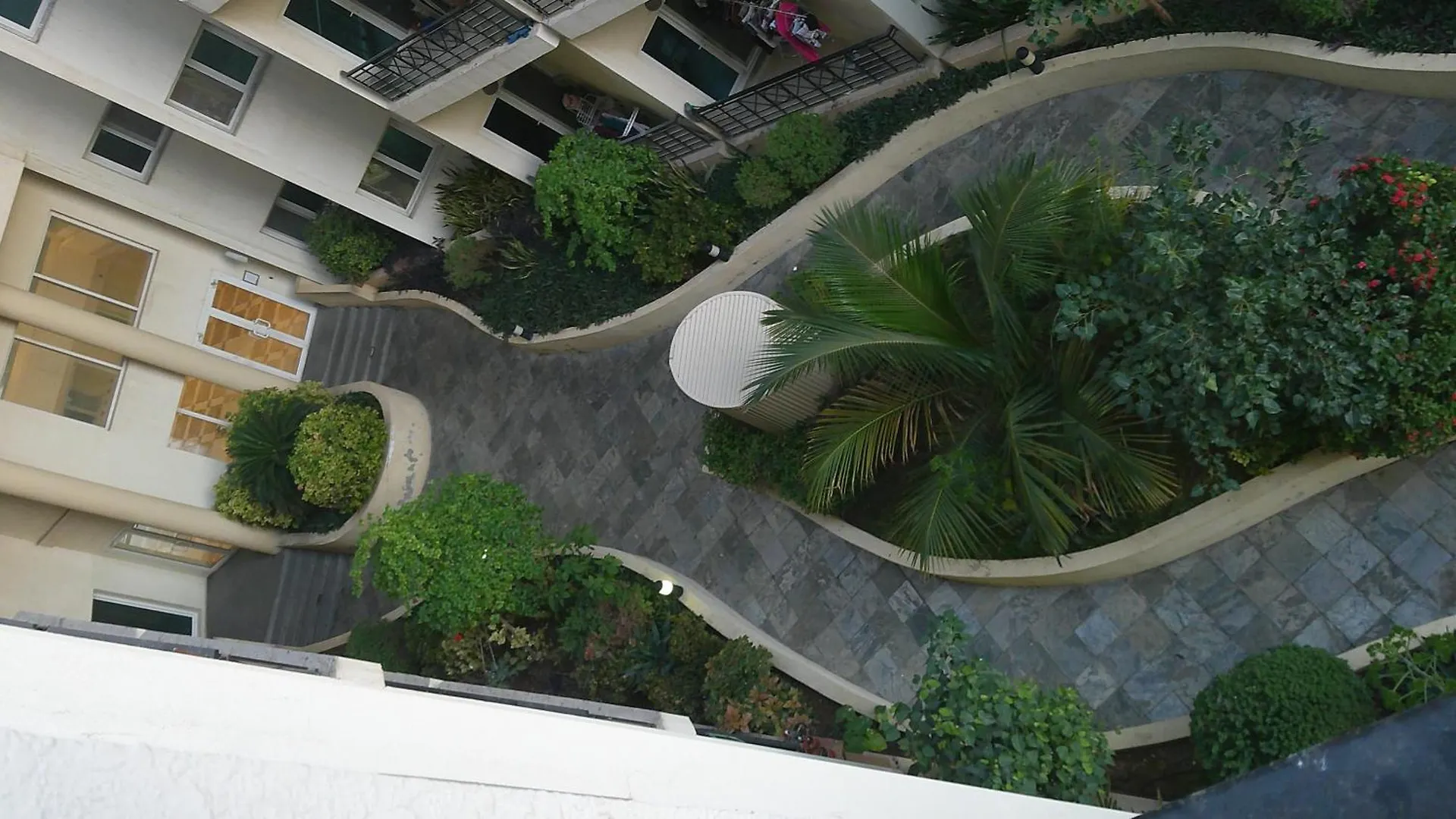Ruby Star Hostel Dubai F 4 R 2-3